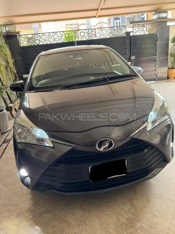 Toyota Vitz 2019 for Sale in Gujranwala Image-1
