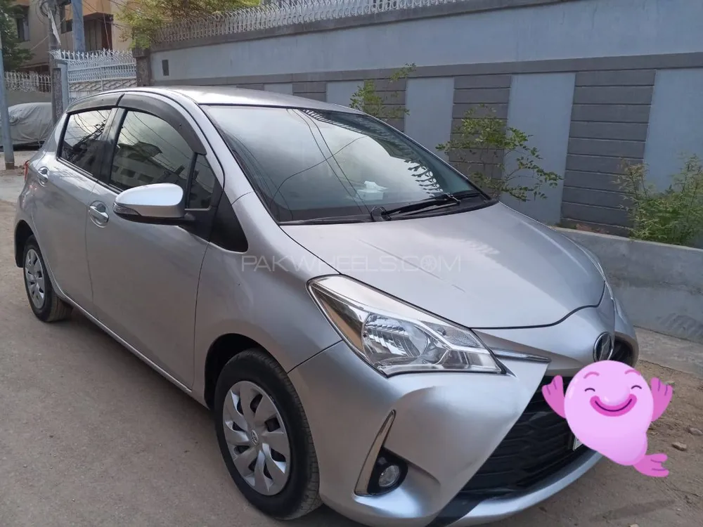Toyota Vitz 2017 for Sale in Karachi Image-1