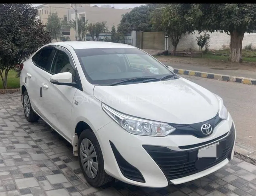 Toyota Yaris Sedan 2022 for Sale in Kot addu Image-1