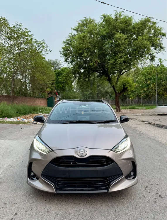 Toyota Yaris Hatchback 2021 for Sale in Sialkot Image-1