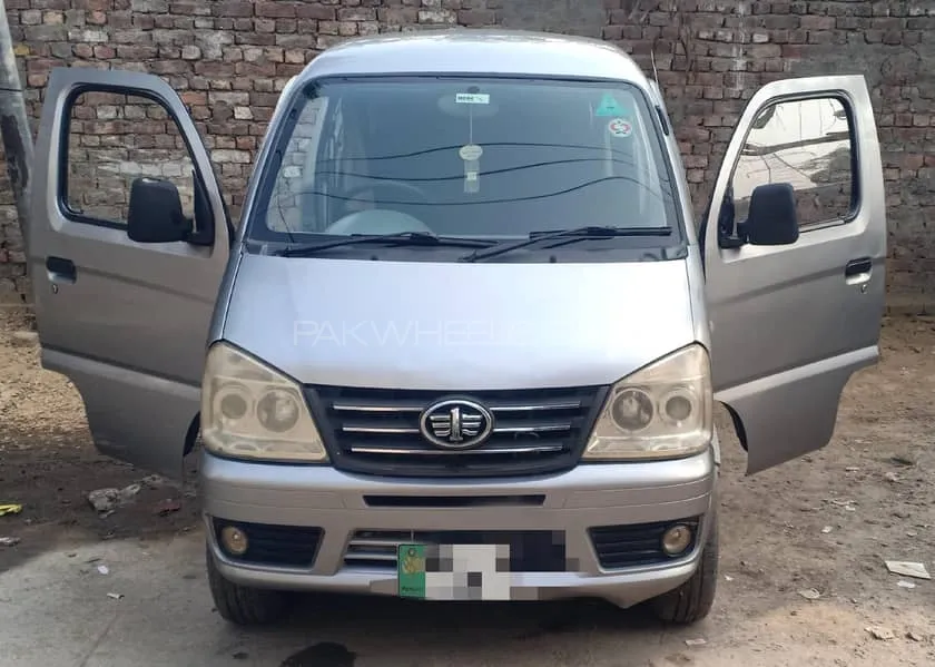 FAW X-PV 2016 for Sale in Lahore Image-1