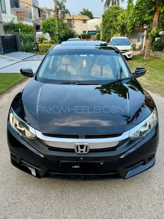 Honda Civic 2018 for Sale in Lahore Image-1