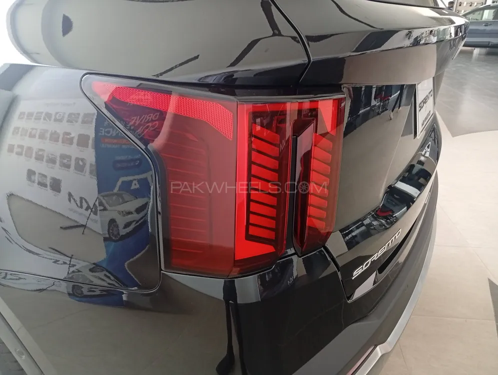 KIA Sorento 2025 for Sale in Sialkot KIA Sorento 2025 for Sale in Sialkot Image-13