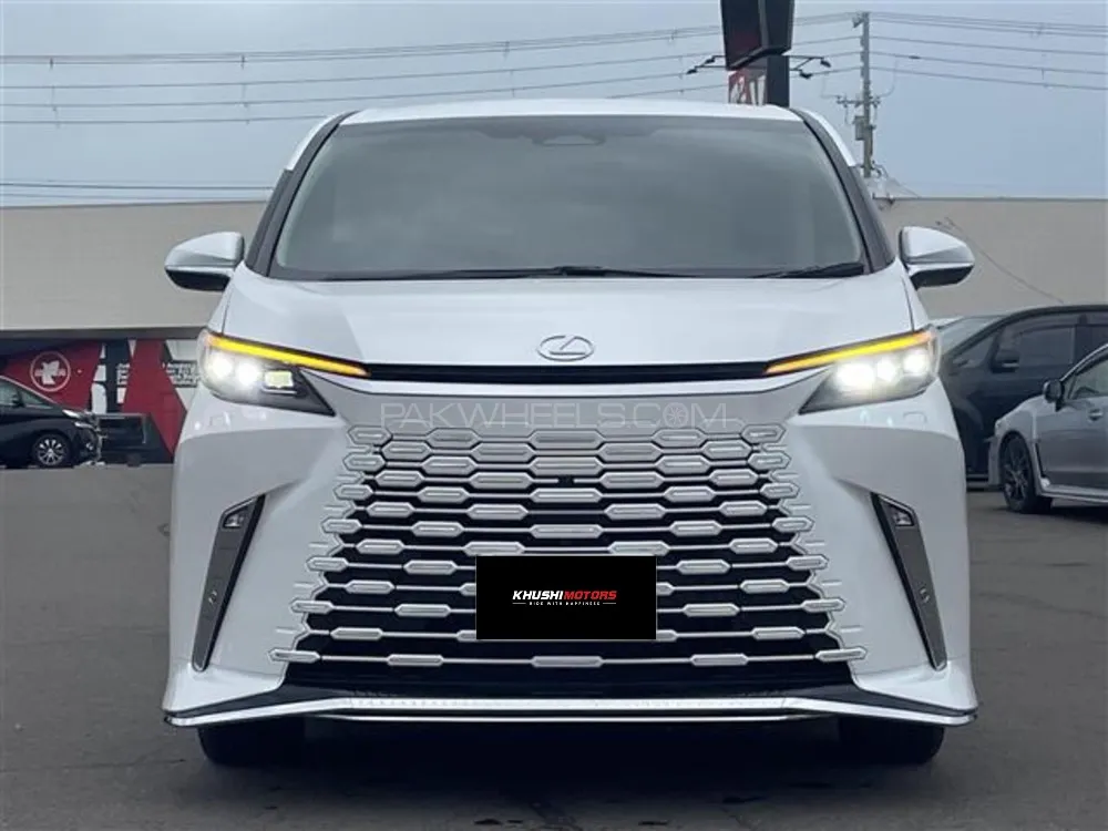 Lexus LM 2024 for Sale in Lahore Image-1