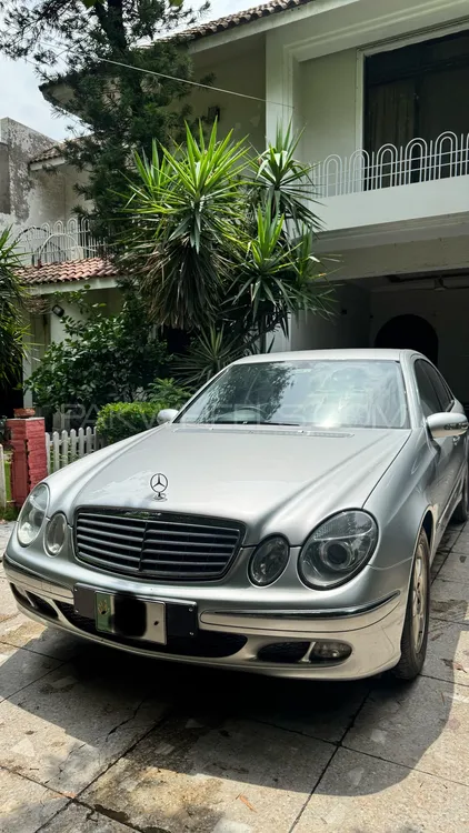 Mercedes Benz E Class 2006 for Sale in Lahore Image-1