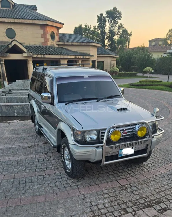 Mitsubishi Pajero 1997 for Sale in Islamabad Image-1