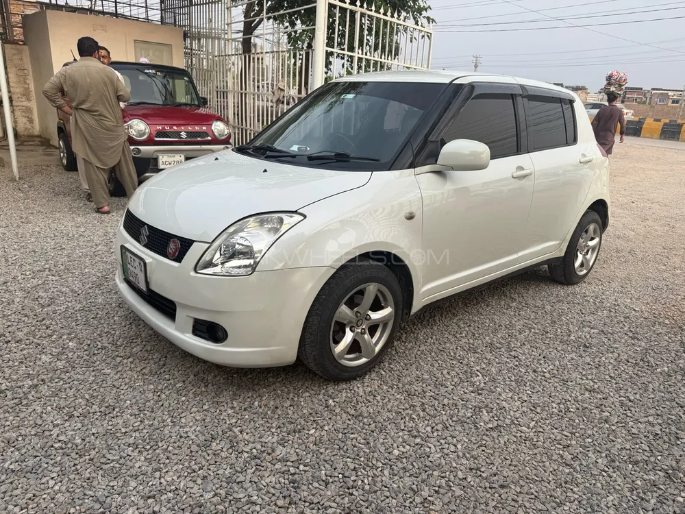 Suzuki Swift 2005 for Sale in Peshawar Image-1