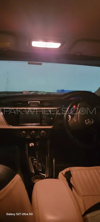 Toyota Corolla 2017 for Sale in Karachi Image-1