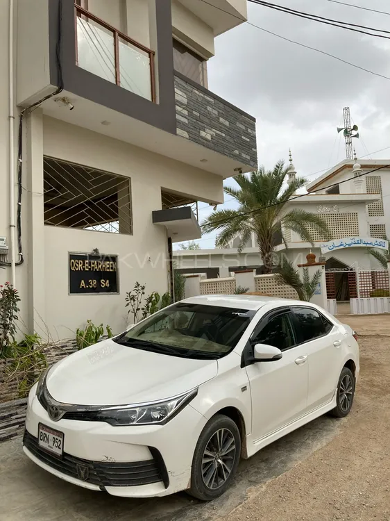 Toyota Corolla 2020 for Sale in Karachi Image-1