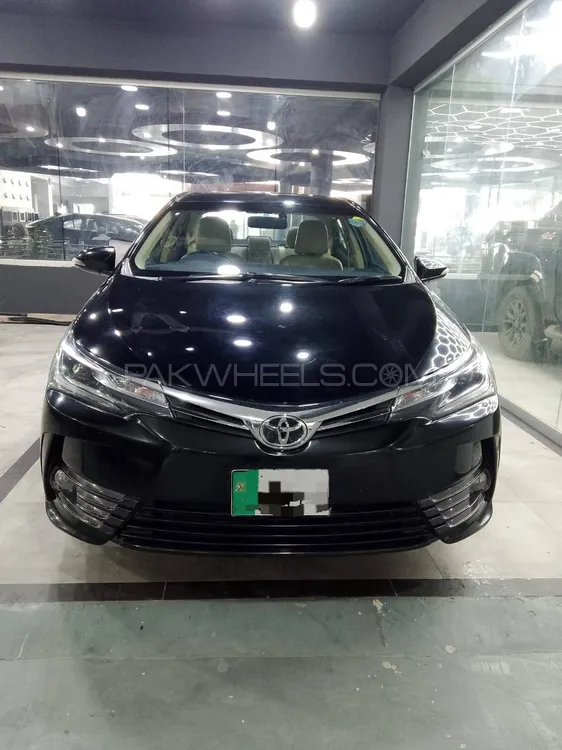 Toyota Corolla 2018 for Sale in Lahore Image-1