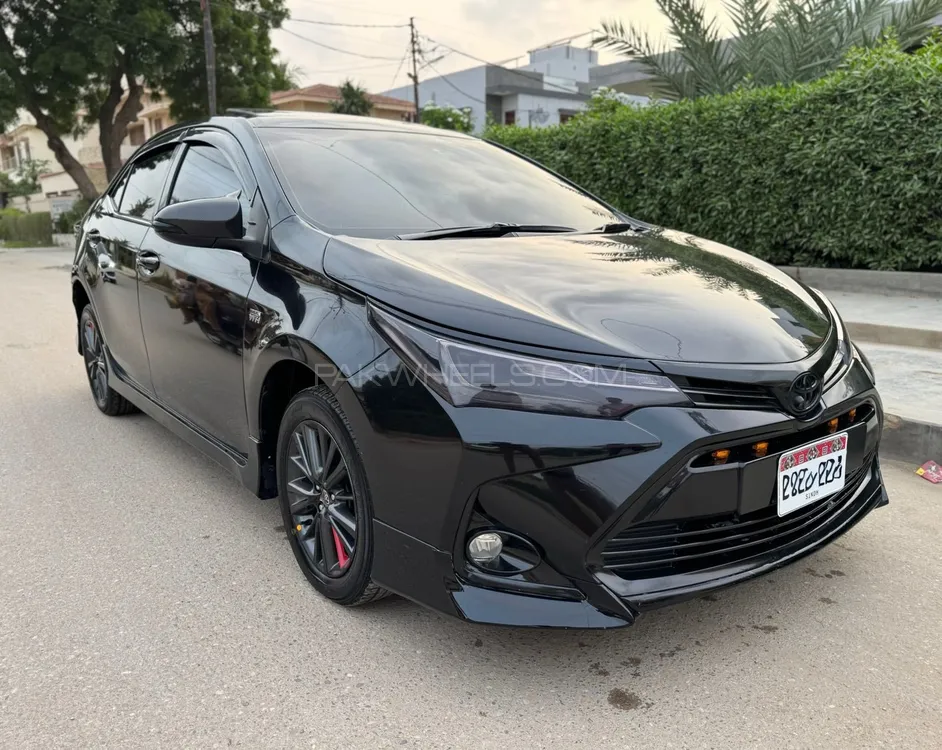 Toyota Corolla 2018 for Sale in Karachi Image-1