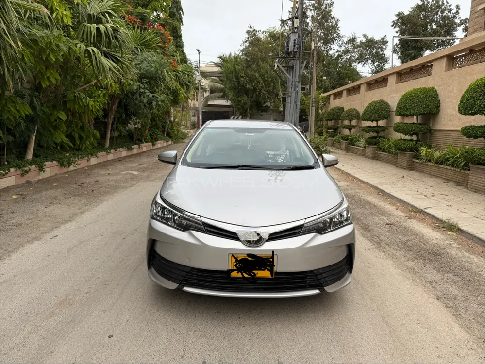 Toyota Corolla 2020 for Sale in Karachi Image-1