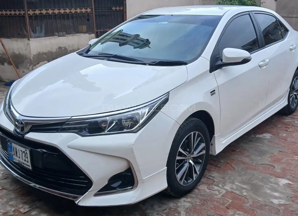 Toyota Corolla 2021 for Sale in Sargodha Image-1