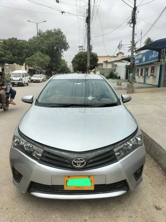 Toyota Corolla 2015 for Sale in Karachi Image-1