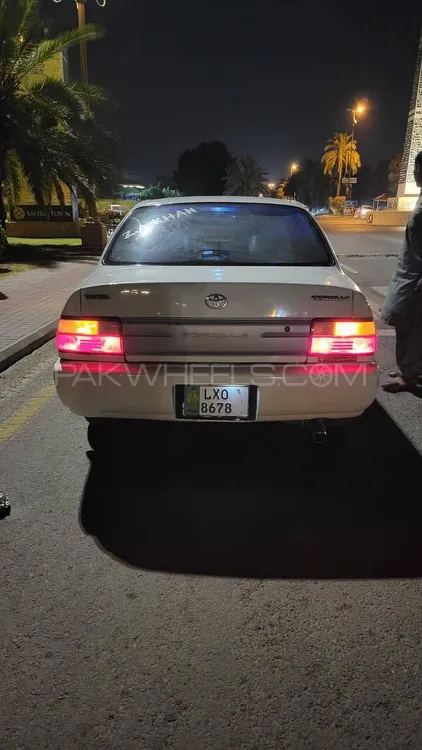 Toyota Corolla 2000 for Sale in Lahore Image-1