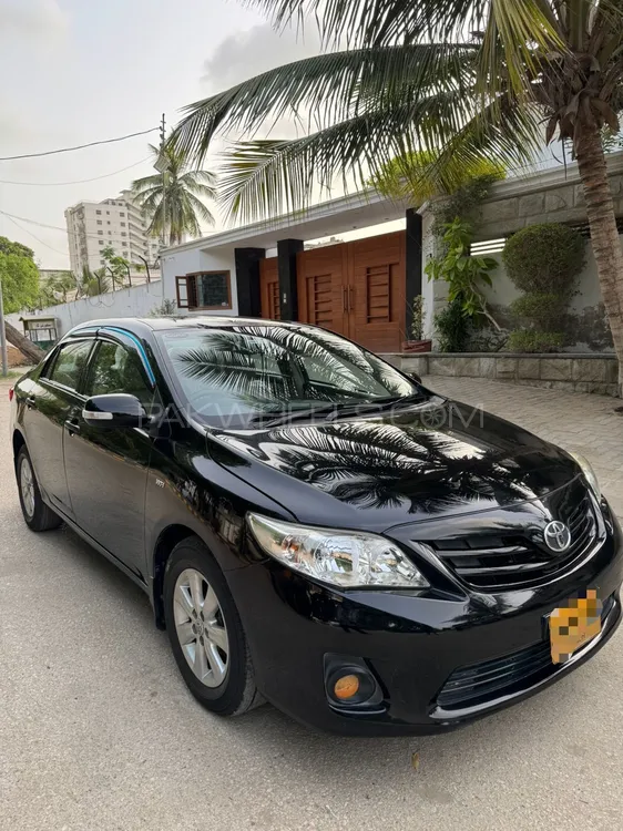 Toyota Corolla 2013 for Sale in Karachi Image-1
