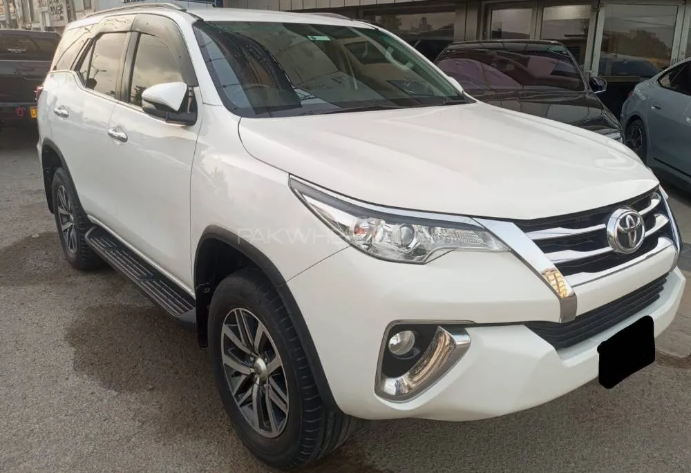 Toyota Fortuner 2021 for Sale in Karachi Image-1