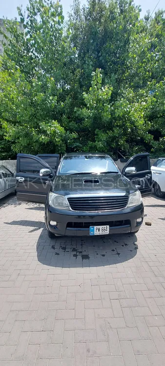 Toyota Hilux 2006 for Sale in Islamabad Image-1