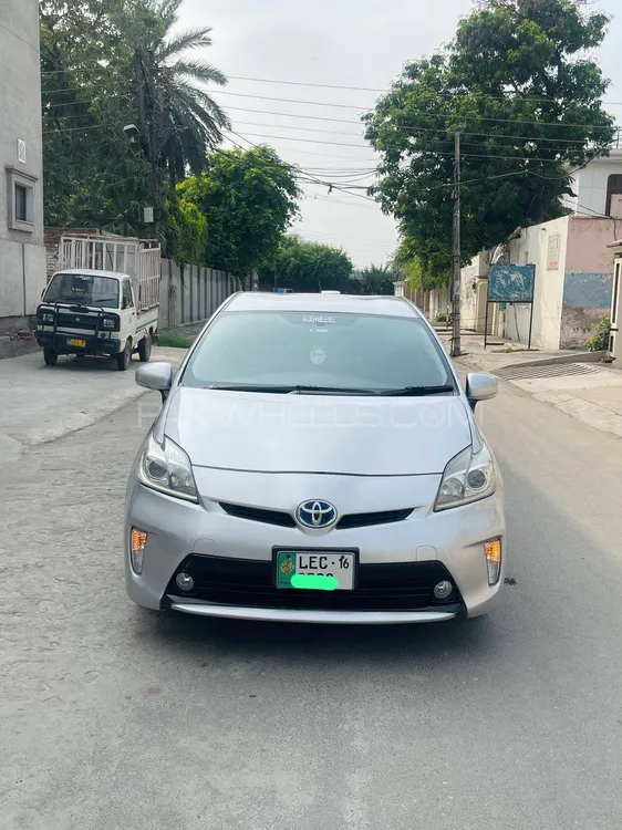 Toyota Prius 2012 for Sale in Faisalabad Image-1