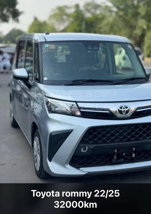 Toyota Roomy 2022 for Sale in Lahore Image-1