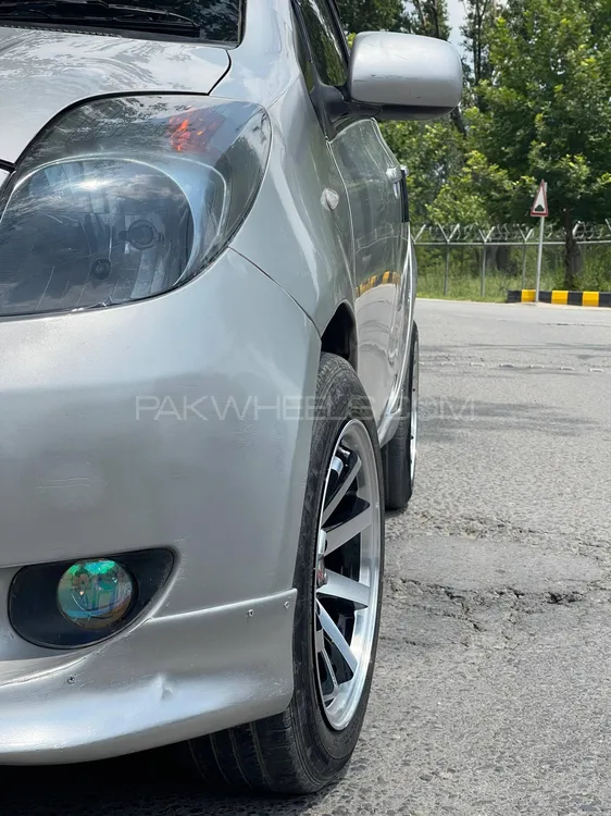 Toyota Vitz 2005 for Sale in Abbottabad Image-1