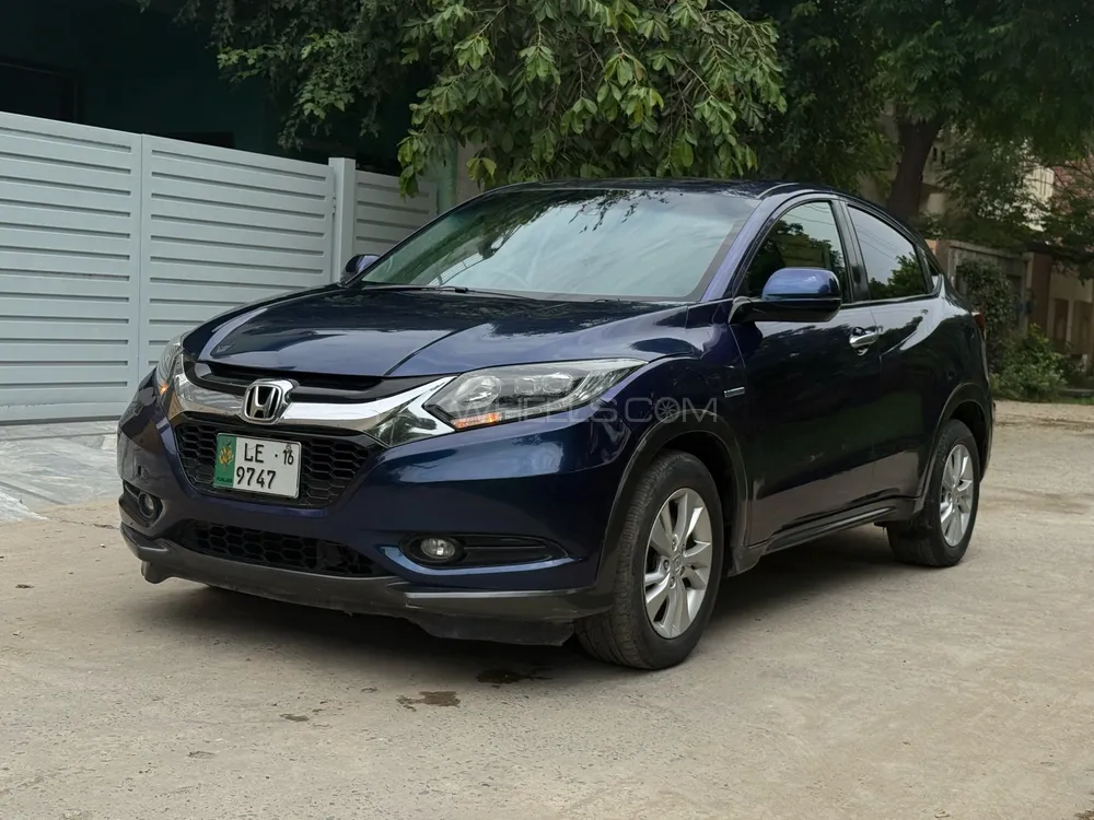 Honda Vezel 2014 for Sale in Lahore Image-1