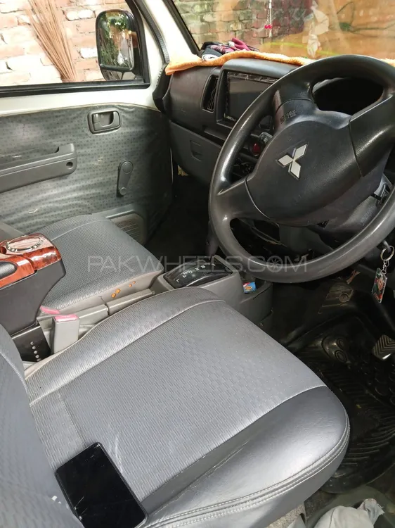 Mitsubishi Minicab 2013 for Sale in Islamabad Image-1
