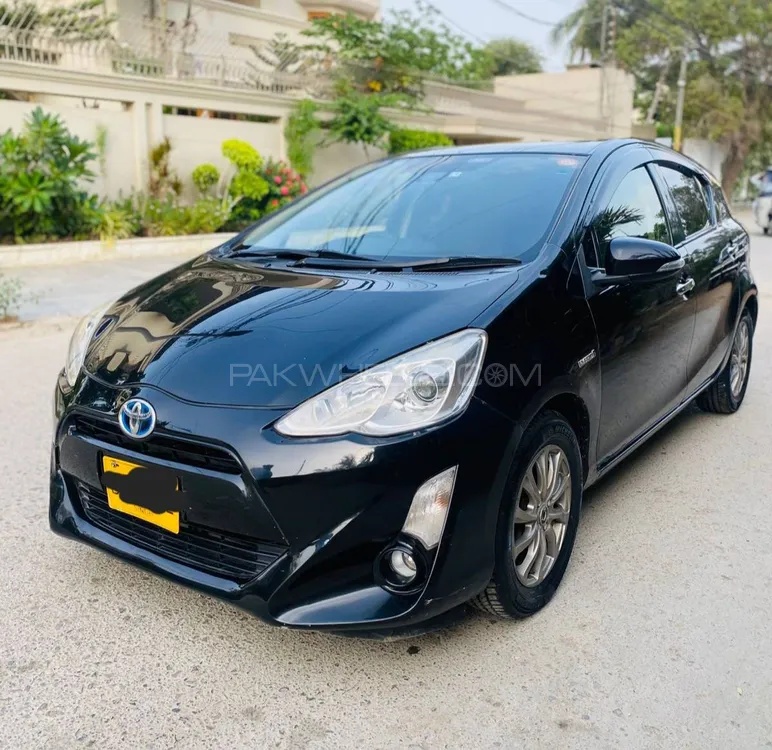 Toyota Aqua 2017 for Sale in Karachi Image-1