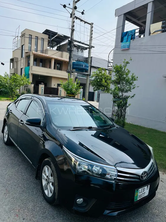 Toyota Corolla 2015 for Sale in Lahore Image-1