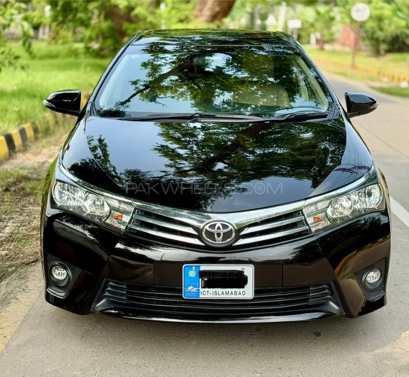 Toyota Corolla 2015 for Sale in Faisalabad Image-1