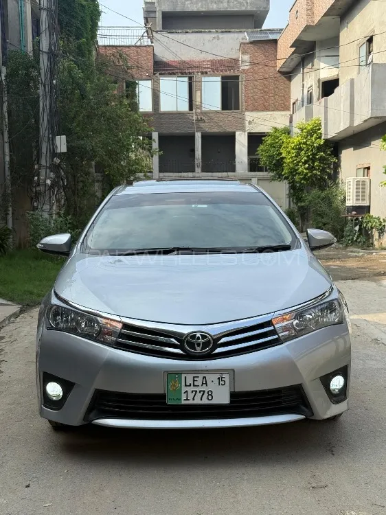 Toyota Corolla 2015 for Sale in Lahore Image-1