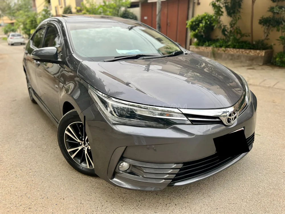Toyota Corolla 2018 for Sale in Karachi Image-1