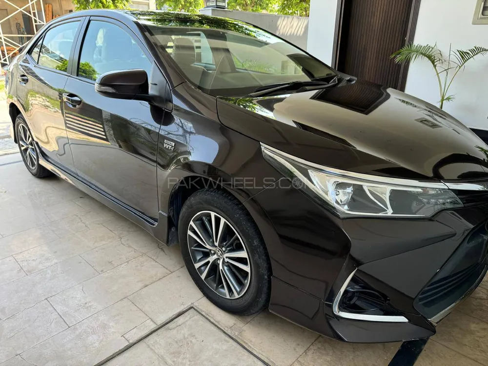 Toyota Corolla 2021 for Sale in Islamabad Image-1