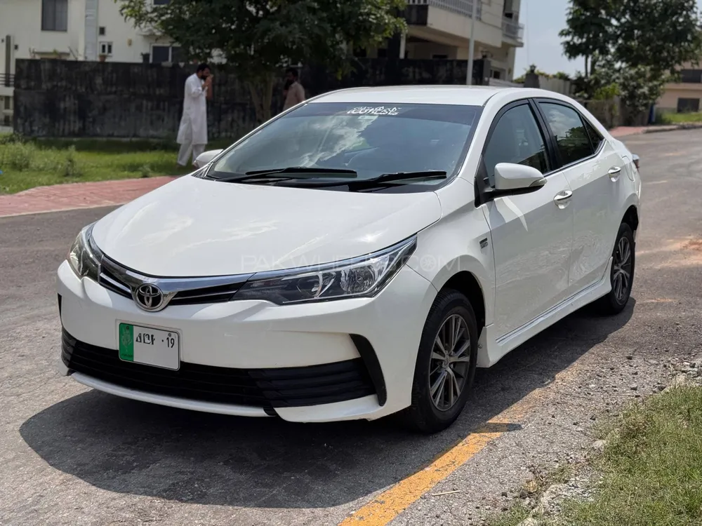 Toyota Corolla 2018 for Sale in Islamabad Image-1