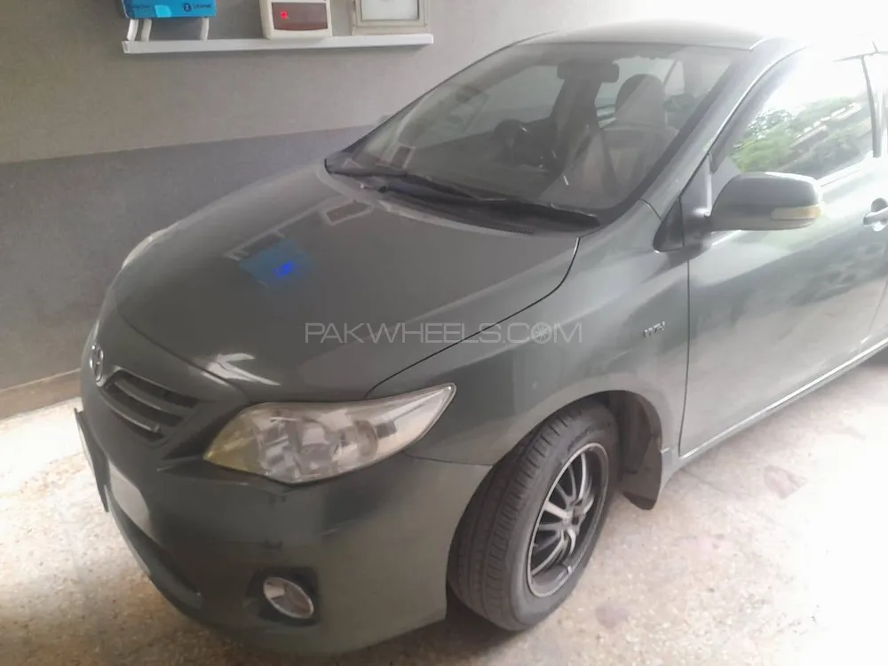 Toyota Corolla 2011 for Sale in Peshawar Image-1