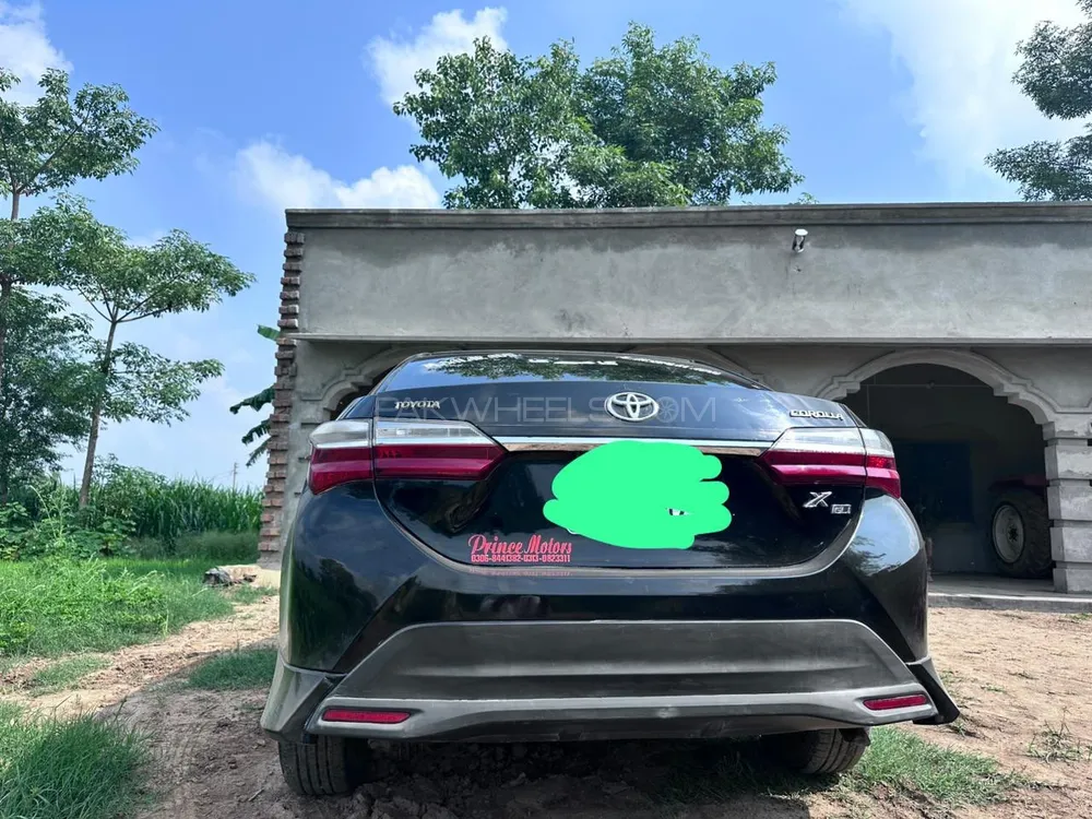Toyota Corolla 2015 for Sale in Mandi bahauddin Image-1