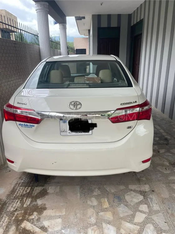 Toyota Corolla 2017 for Sale in Islamabad Image-1