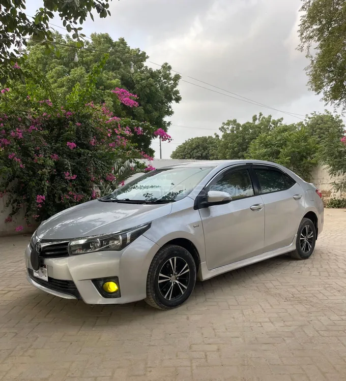 Toyota Corolla 2017 for Sale in Karachi Image-1