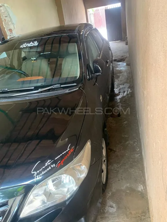 Toyota Corolla 2011 for Sale in Chichawatni Image-1