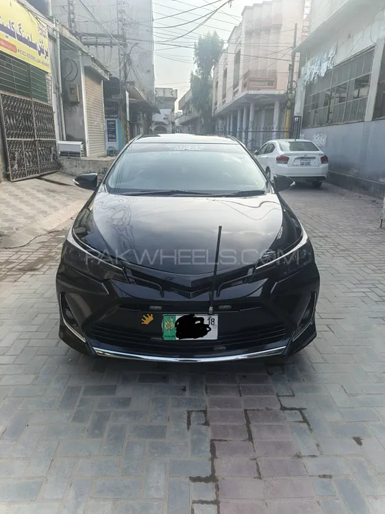 Toyota Corolla 2018 for Sale in Faisalabad Image-1