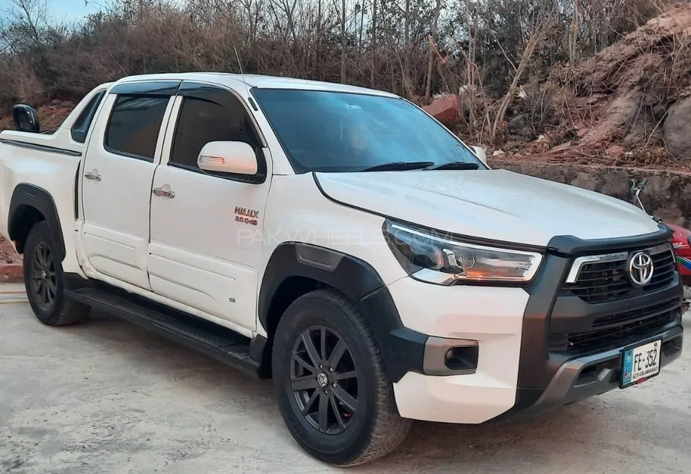 Toyota Hilux 2006 for Sale in Islamabad Image-1