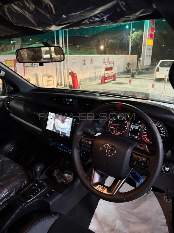 Toyota Hilux 2025 for Sale in Islamabad Image-1
