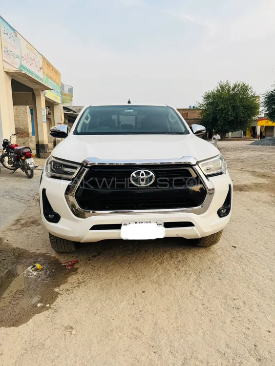 Toyota Hilux 2021 for Sale in Lahore Image-1