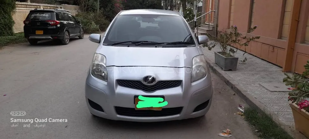Toyota Vitz 2008 for Sale in Karachi Image-1