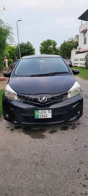 Toyota Vitz 2011 for Sale in Lahore Image-1