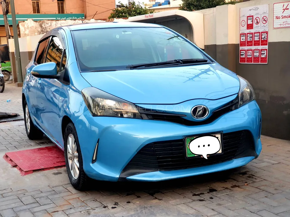 Toyota Vitz 2014 for Sale in Lahore Image-1