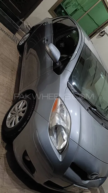 Toyota Vitz 2009 for Sale in Sialkot Image-1