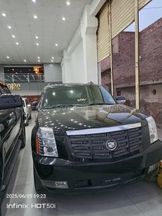 Cadillac Escalade 2008 for Sale in Islamabad Image-1
