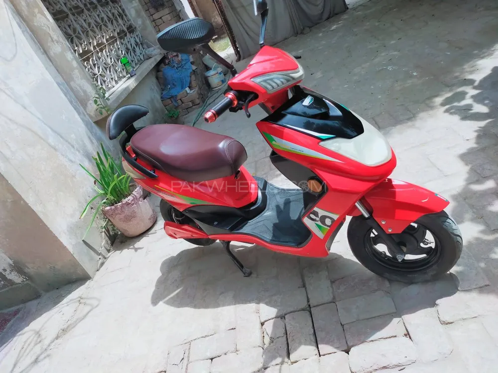 Evee C1 2024 for Sale Image-1