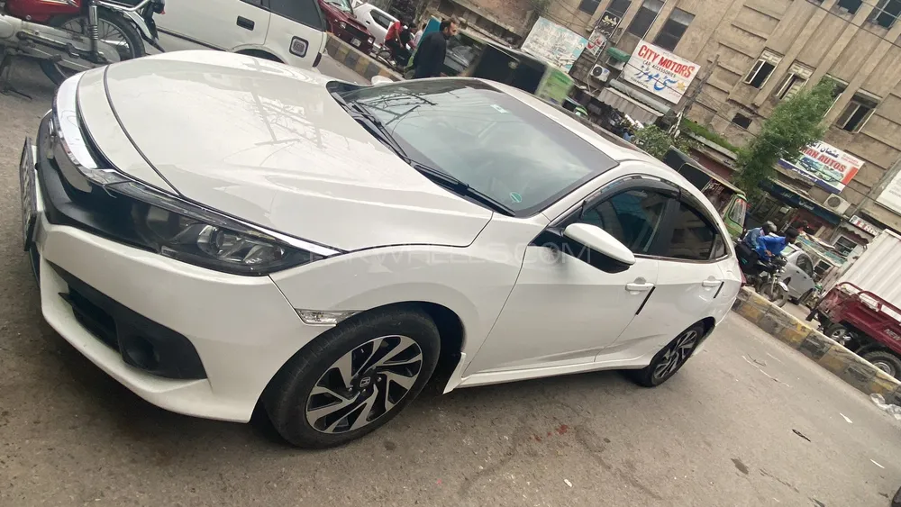 Honda Civic 2017 for Sale in Lahore Image-1